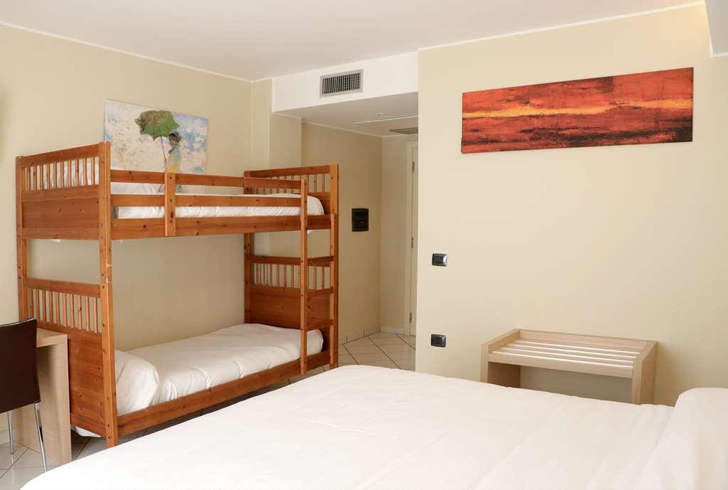 Hotel Ancora - Pontecagnano Faiano Chambre photo